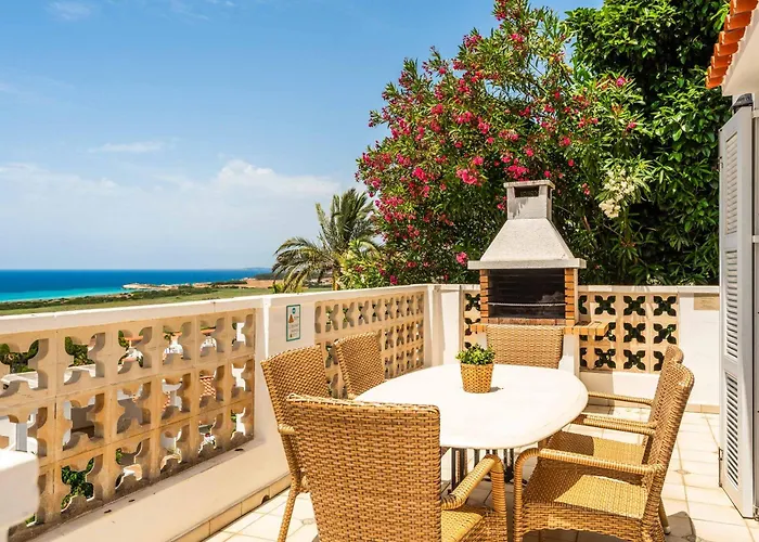 Es Castellet Villa *